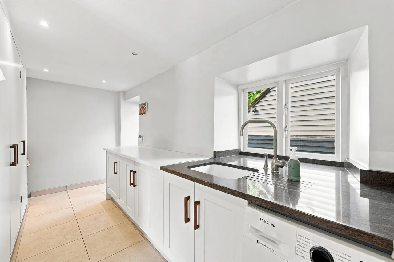 Manchester Road, Tytherington, Macclesfield, photo 30