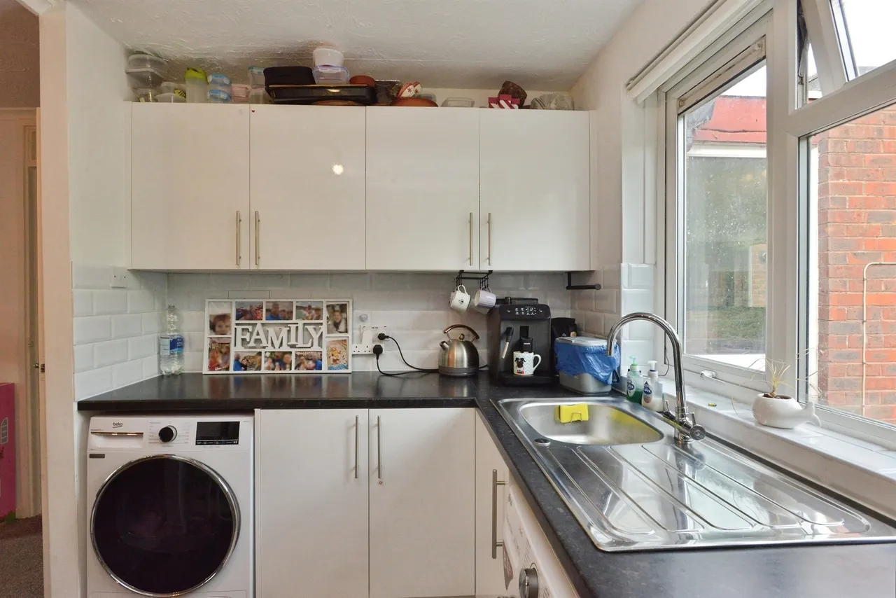 Falcon Avenue, Springfield, MK6, photo 6
