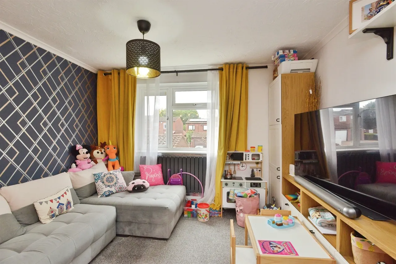 Falcon Avenue, Springfield, MK6, photo 14
