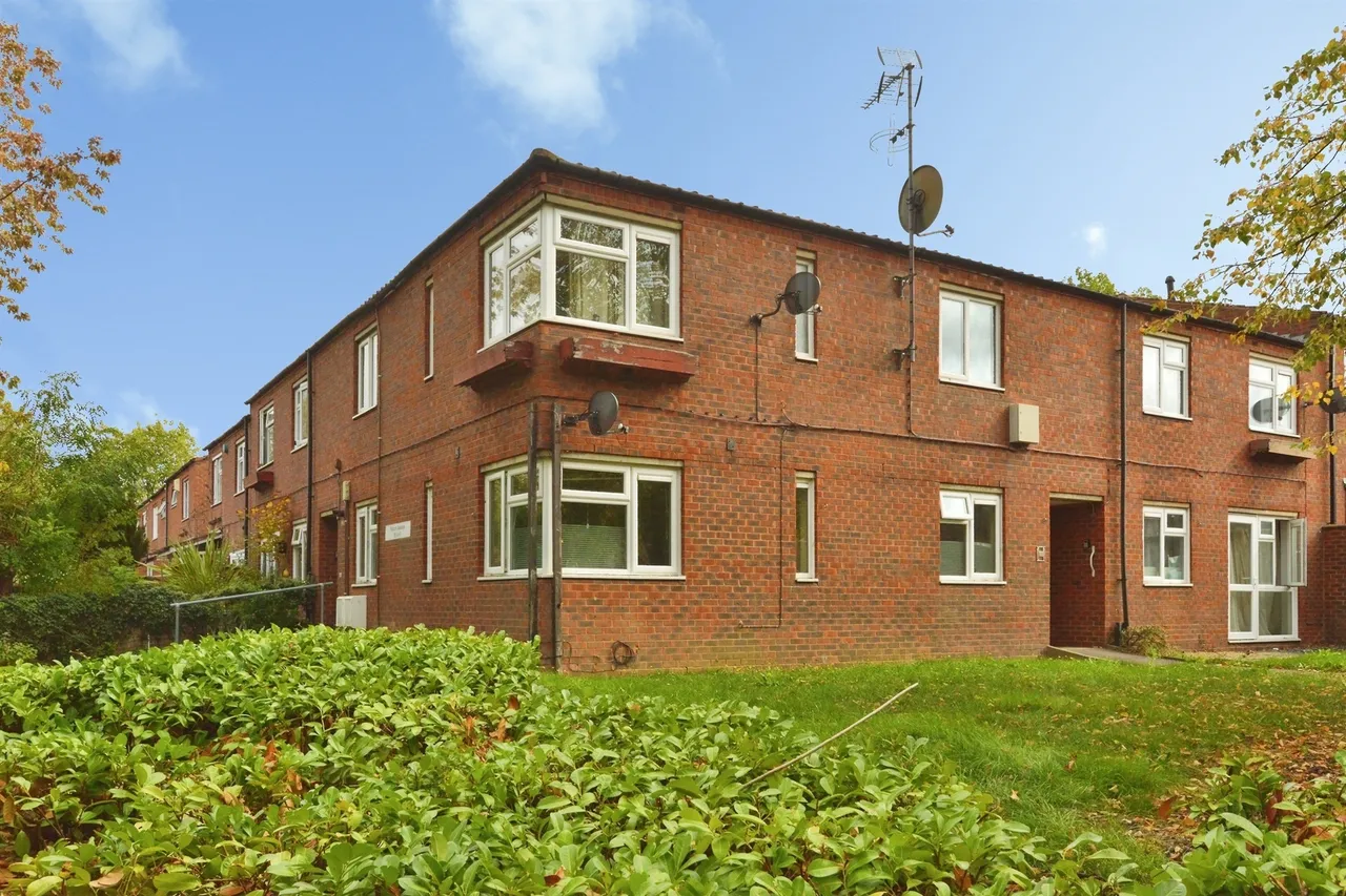 1 bed flat for sale, Falcon Avenue, Springfield, MK6