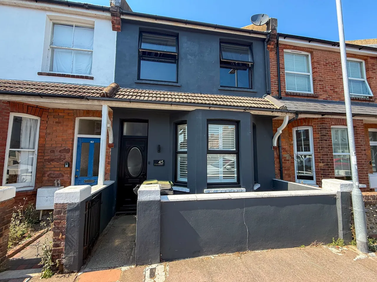 3 bed house for sale — Avondale Road, Eastbourne