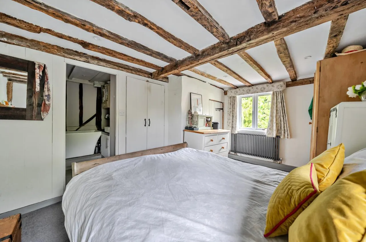 Captivating Grade II Listed Home, Nettlestead Green, photo 13