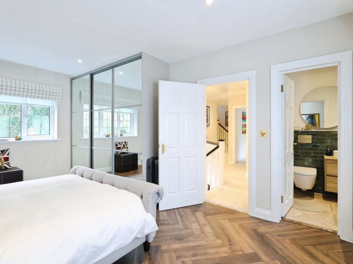 Dukes Wood Drive, Gerrards Cross, SL9, photo 14