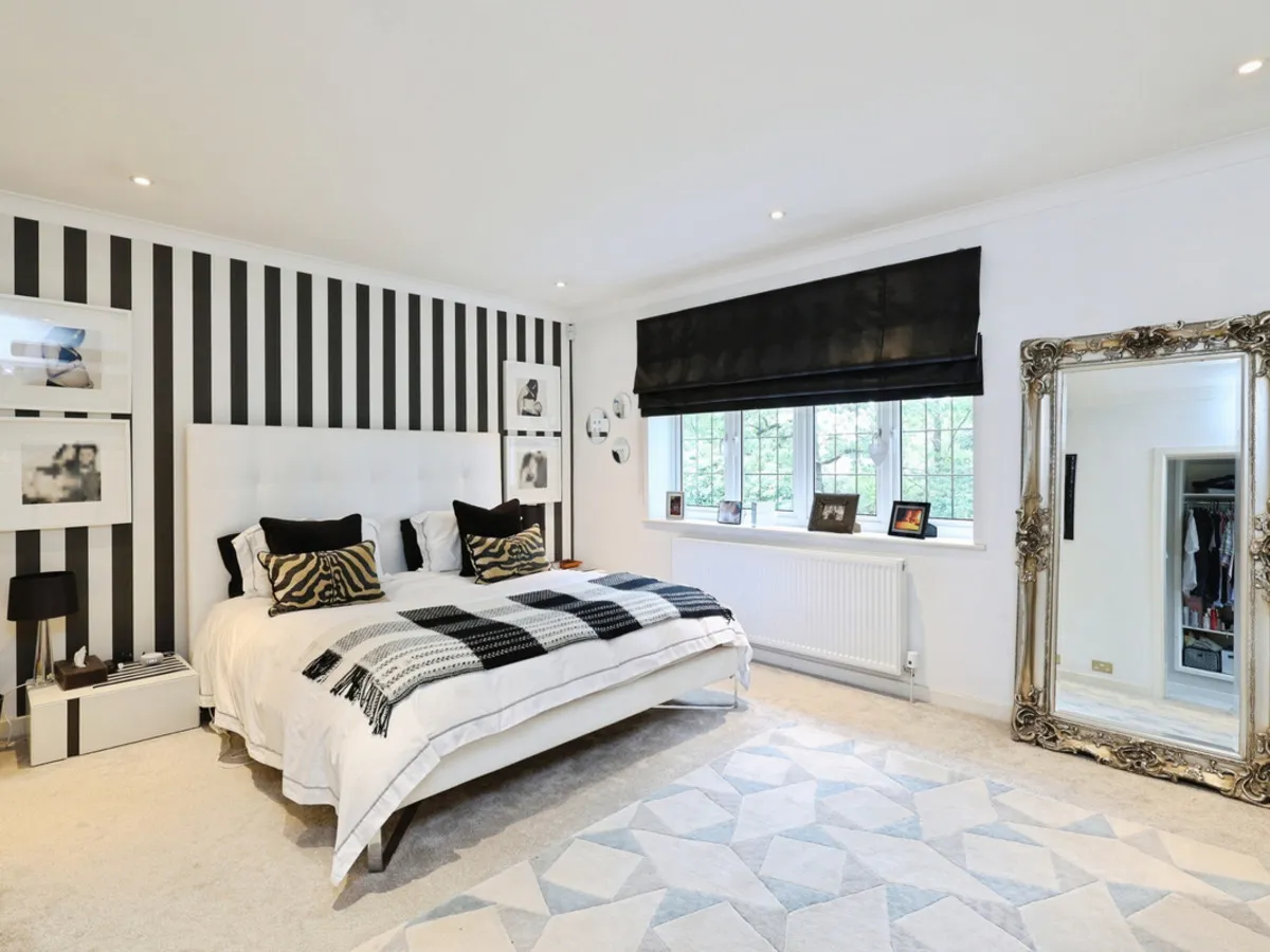 Dukes Wood Drive, Gerrards Cross, SL9, photo 10