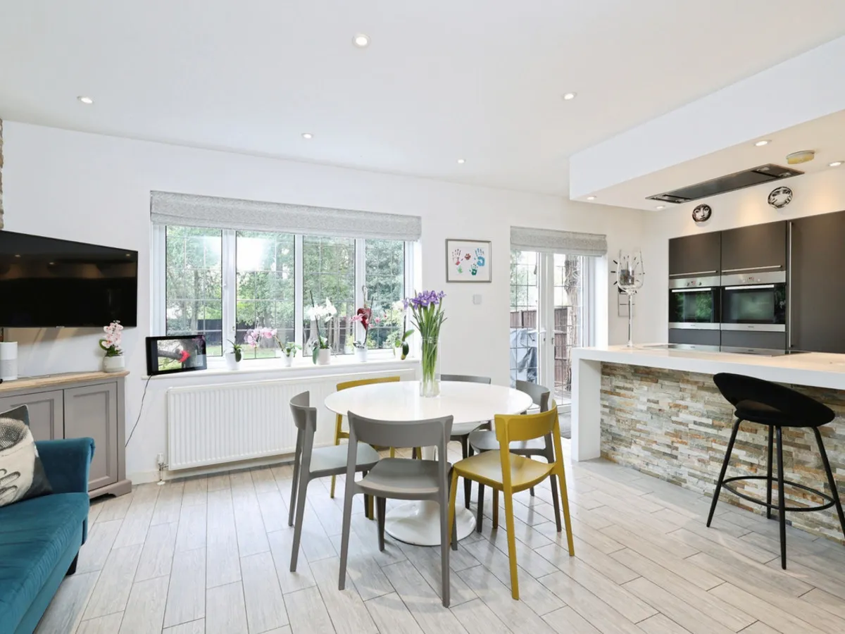 Dukes Wood Drive, Gerrards Cross, SL9, photo 6