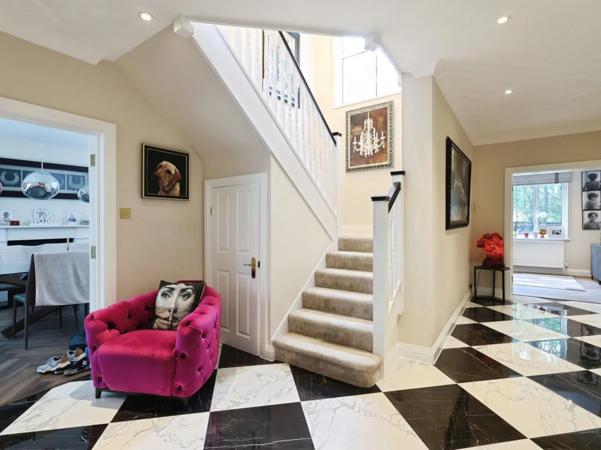Dukes Wood Drive, Gerrards Cross, SL9, photo 9