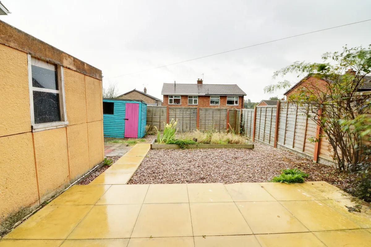Crab Lane, Cannock, photo 8