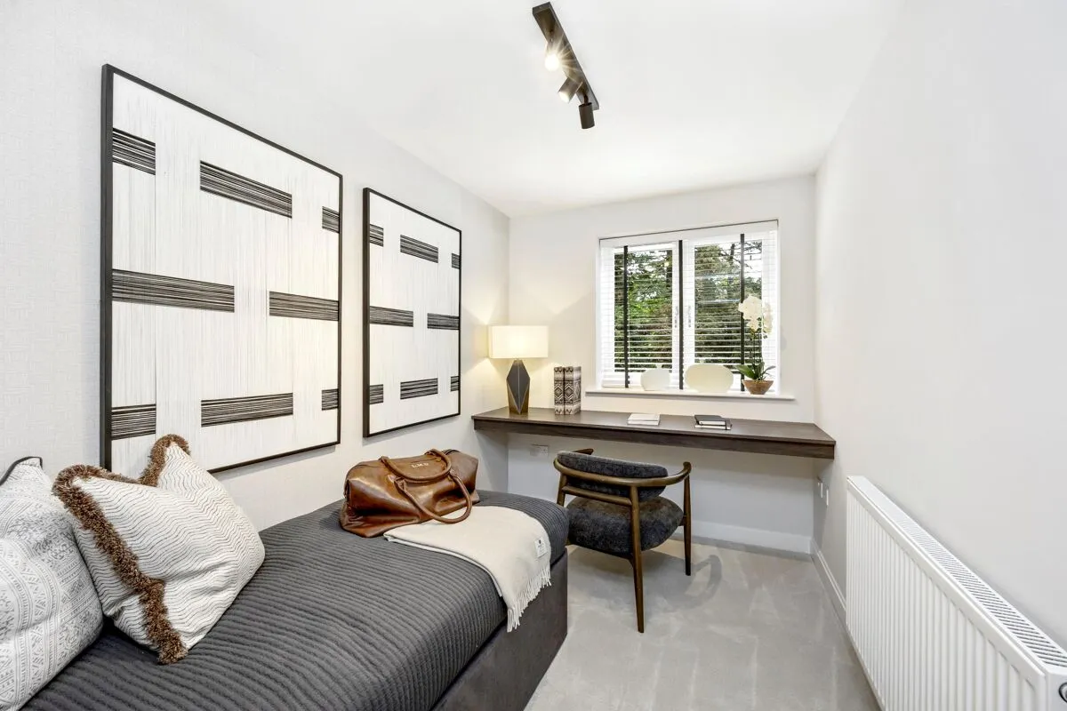 Brooklands Grove, Weybridge, KT13, photo 6