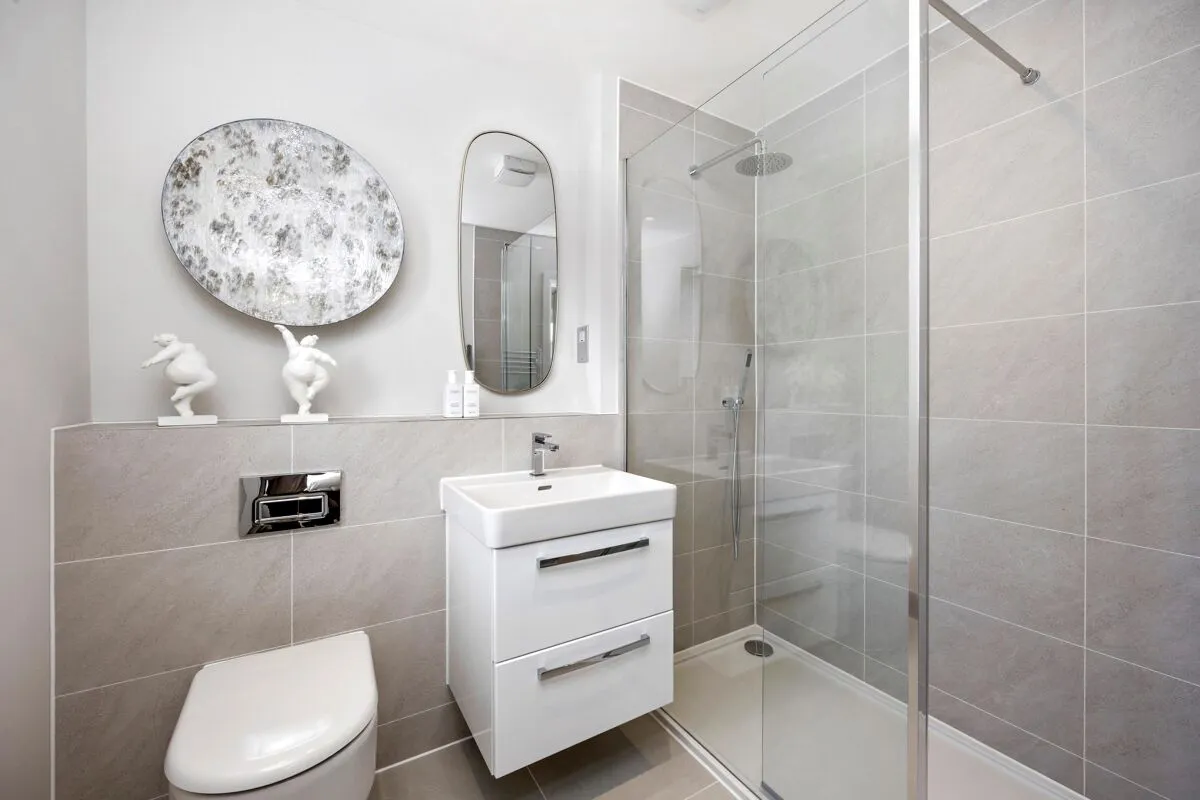 Brooklands Grove, Weybridge, KT13, photo 13