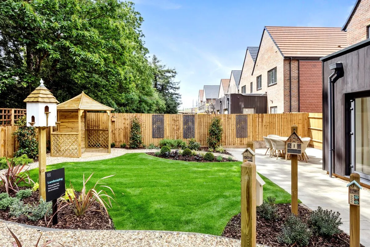 Brooklands Grove, Weybridge, KT13, photo 15