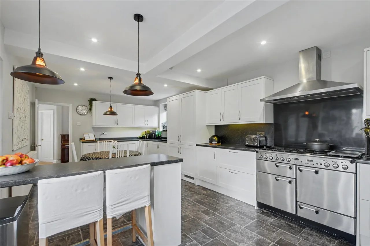 Ilkeston Road, Trowell, NG9, photo 9