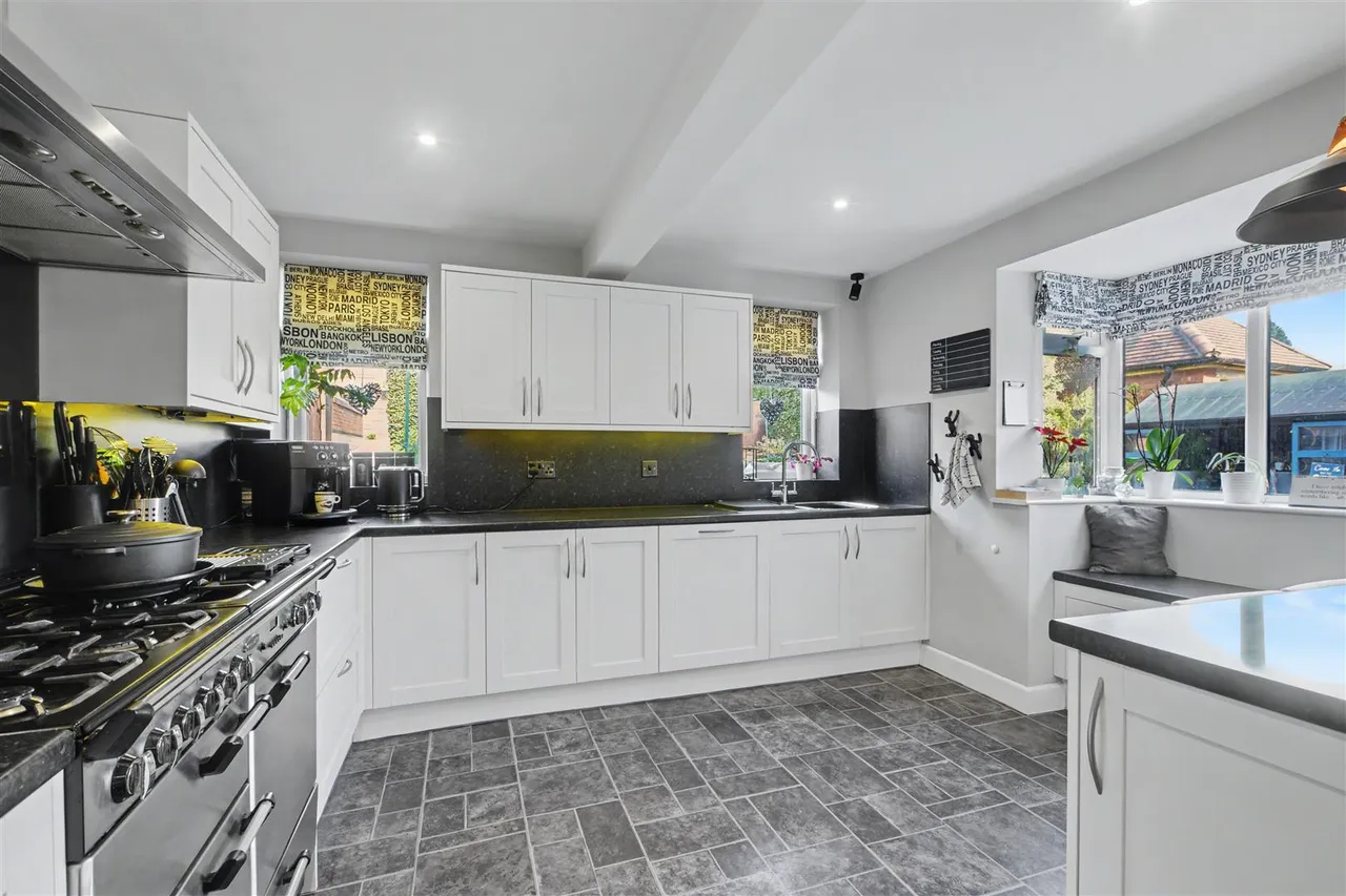 Ilkeston Road, Trowell, NG9, photo 3