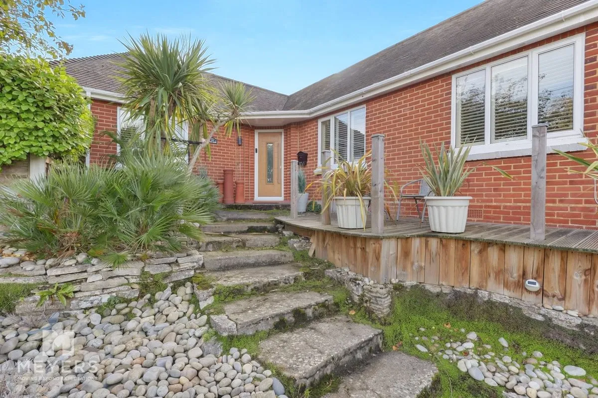 Iford Lane, Bournemouth, BH6, photo 10