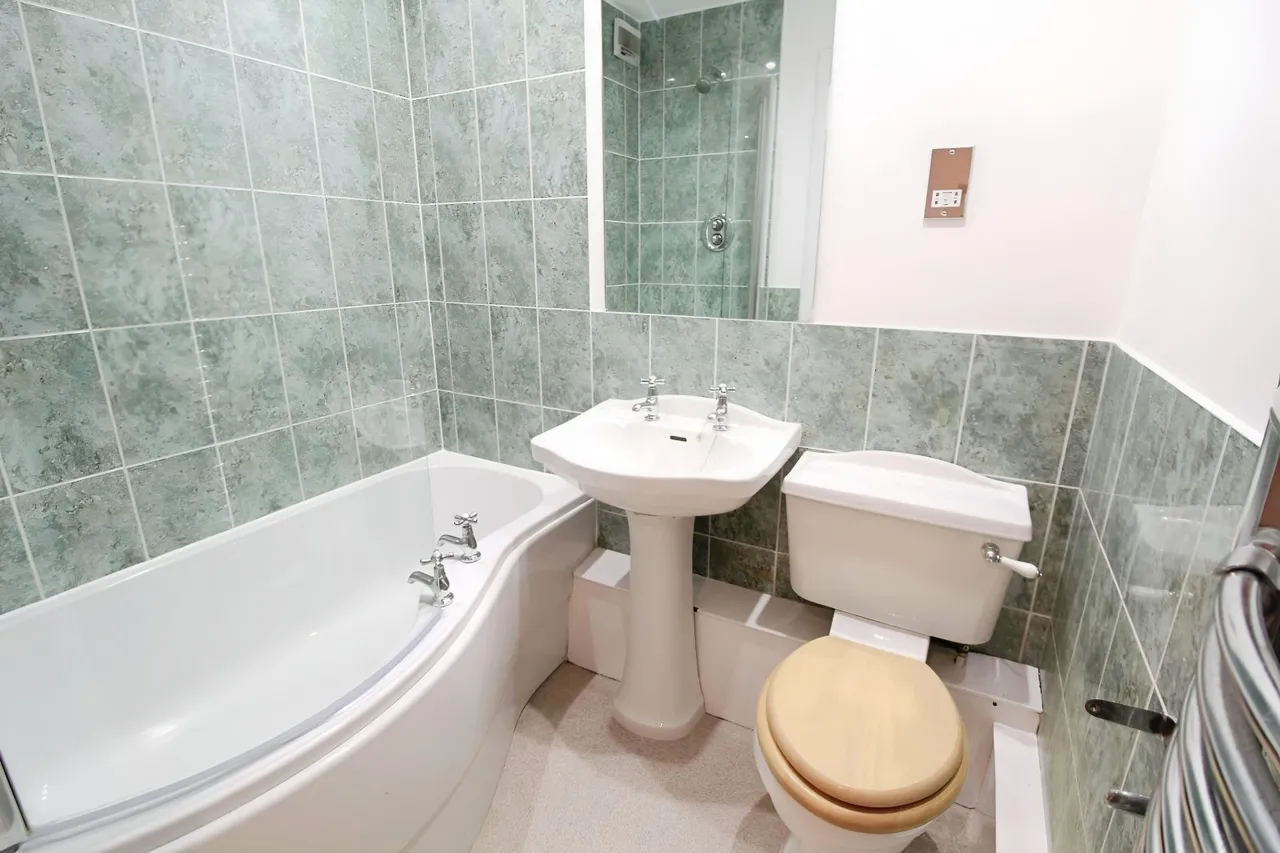 Dock Street, Leeds, LS10, photo 8
