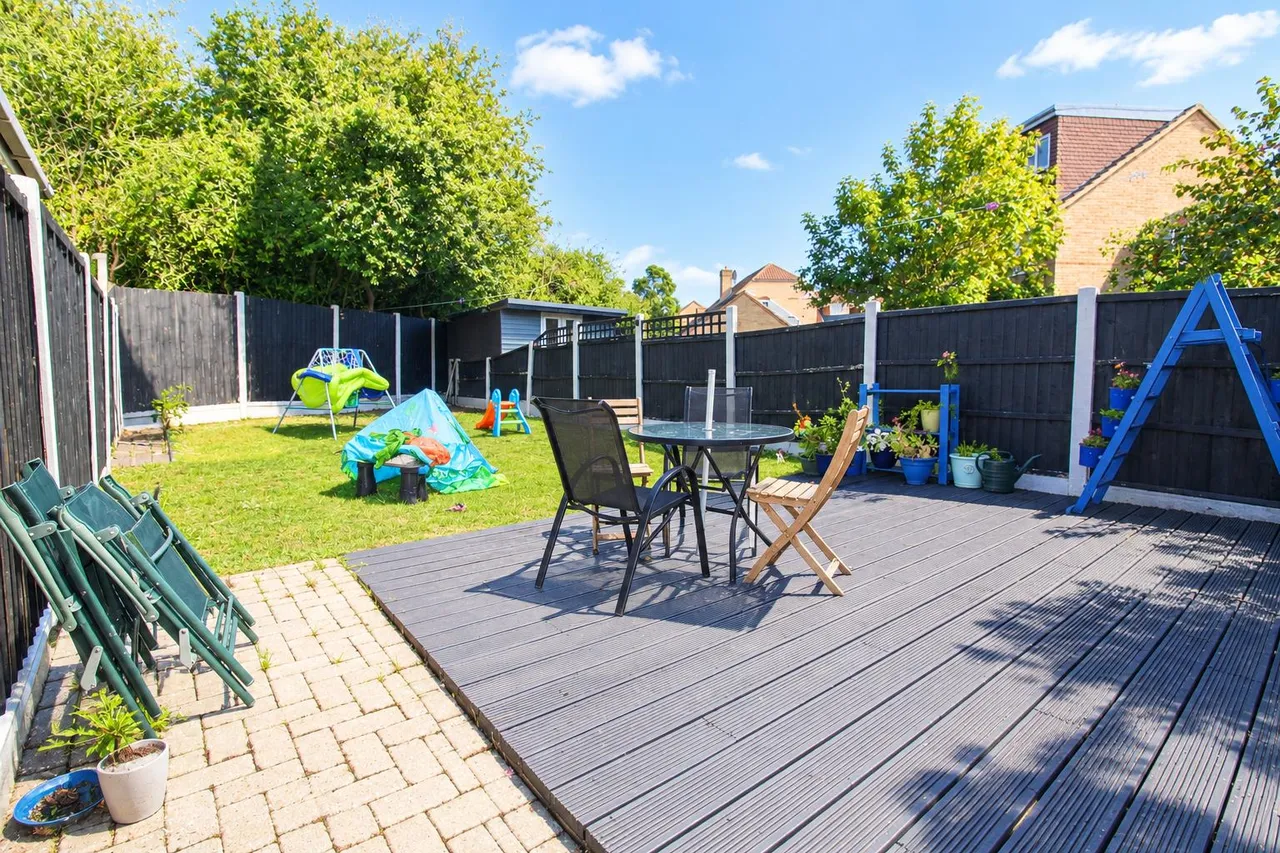 Sweet Briar Drive, Basildon, SS15, photo 15