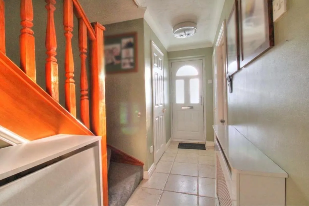 Sweet Briar Drive, Basildon, SS15, photo 2