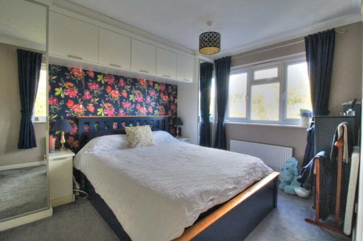 Sweet Briar Drive, Basildon, SS15, photo 9
