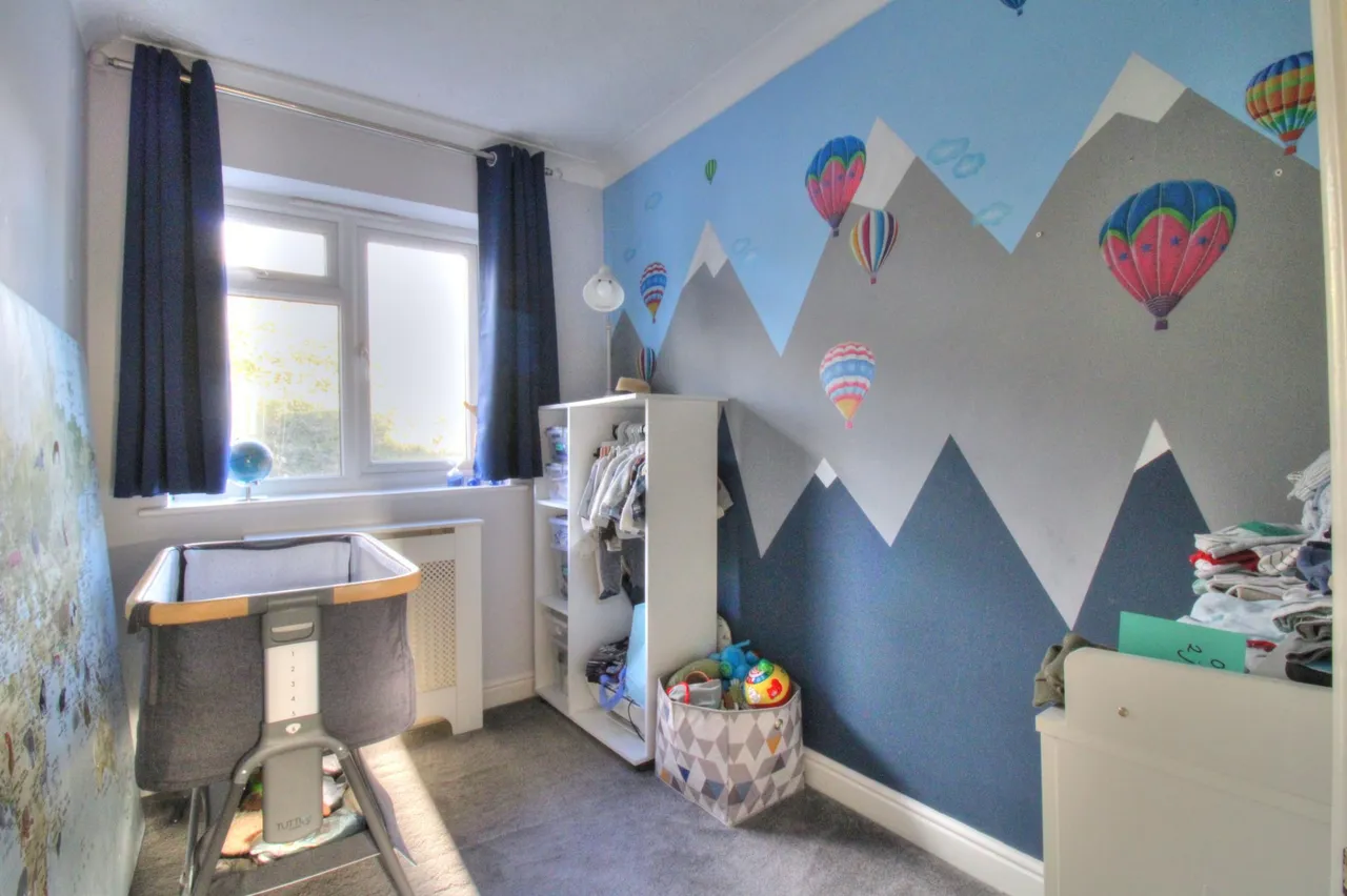 Sweet Briar Drive, Basildon, SS15, photo 12