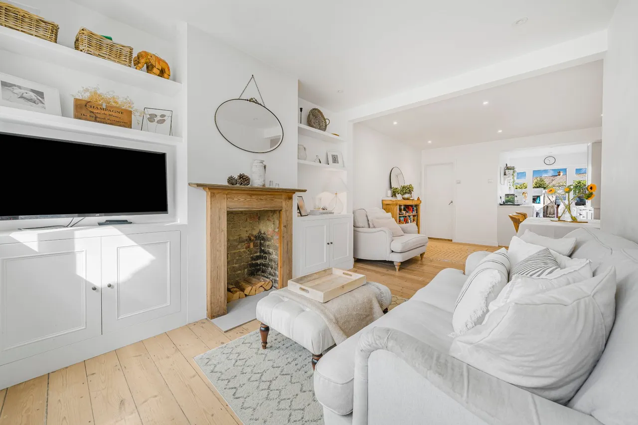 High Street, West Molesey, KT8, photo 6