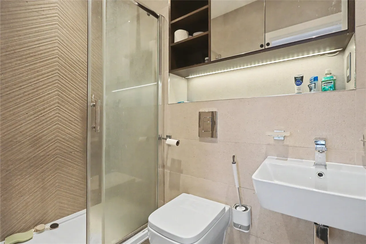 Albert Drive, Woking, GU21, photo 10
