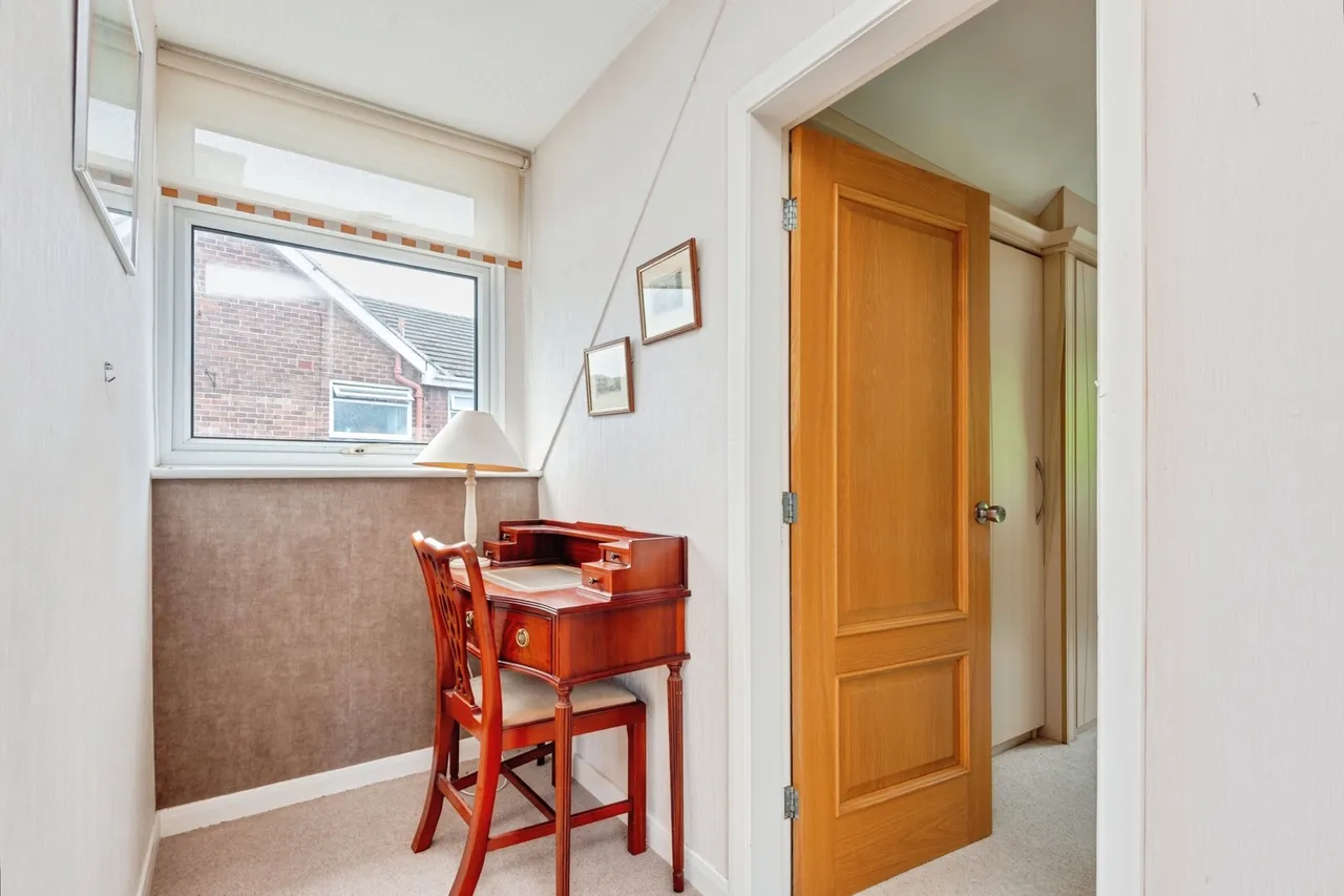 Heath Hey, Liverpool, L25, photo 22