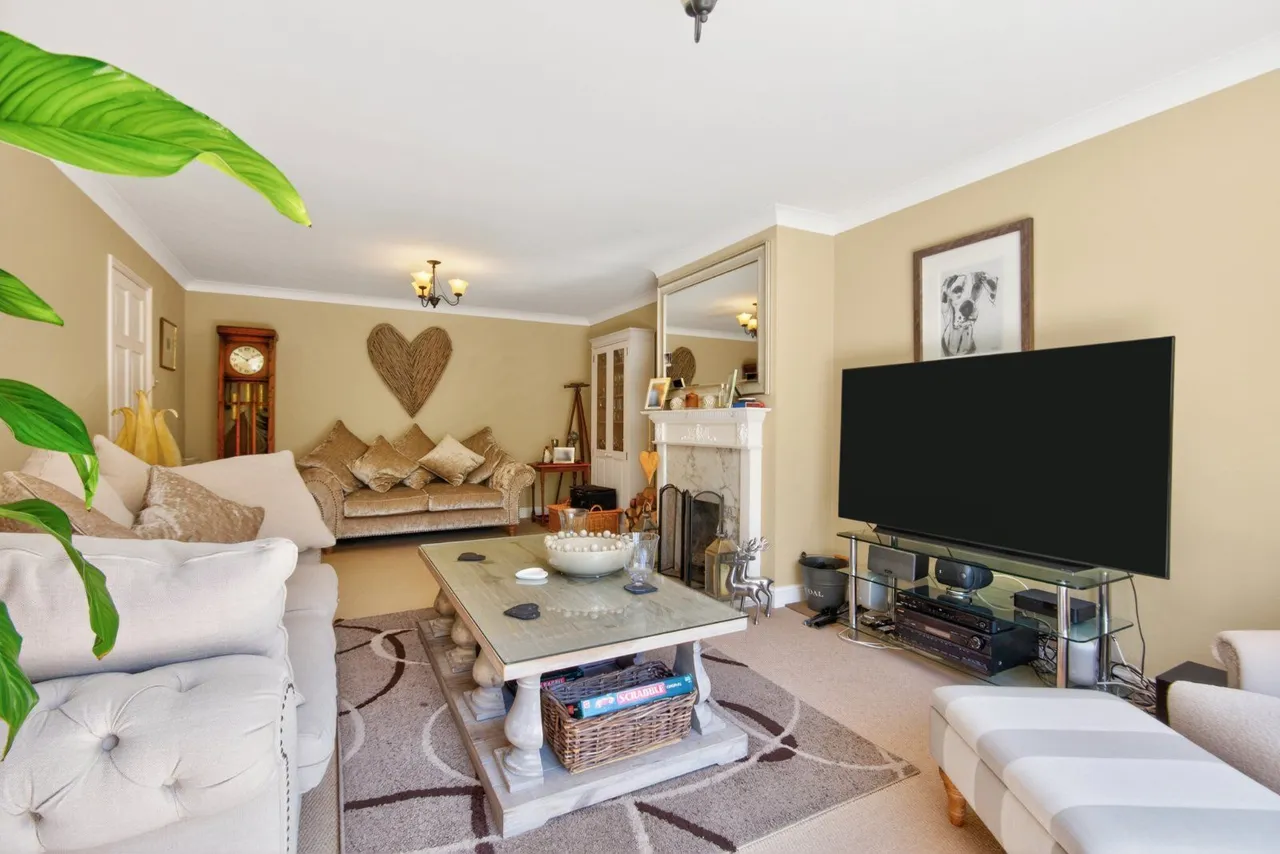 Bouverie Avenue South, Salisbury, Wiltshire, SP2 8EB, photo 7