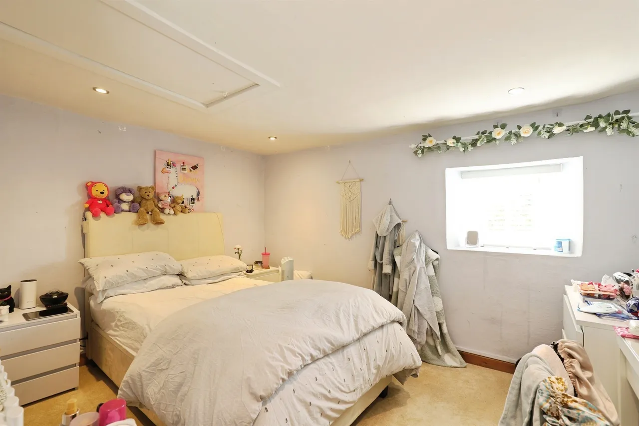 Church Street, Grantham, NG33, photo 8