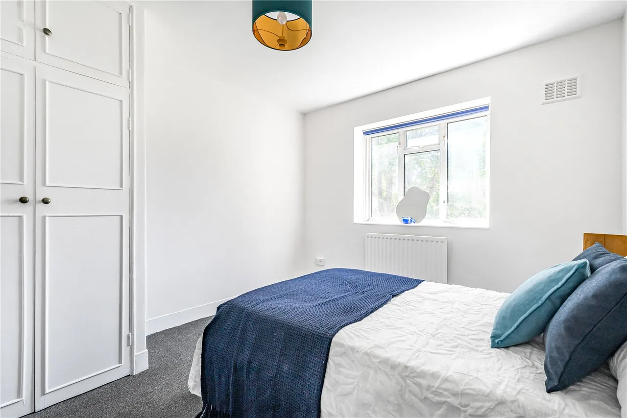Toland Square, London, SW15, photo 9
