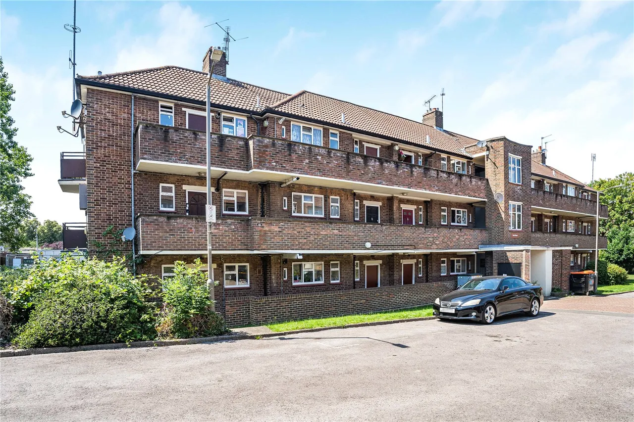 Toland Square, London, SW15, photo 13