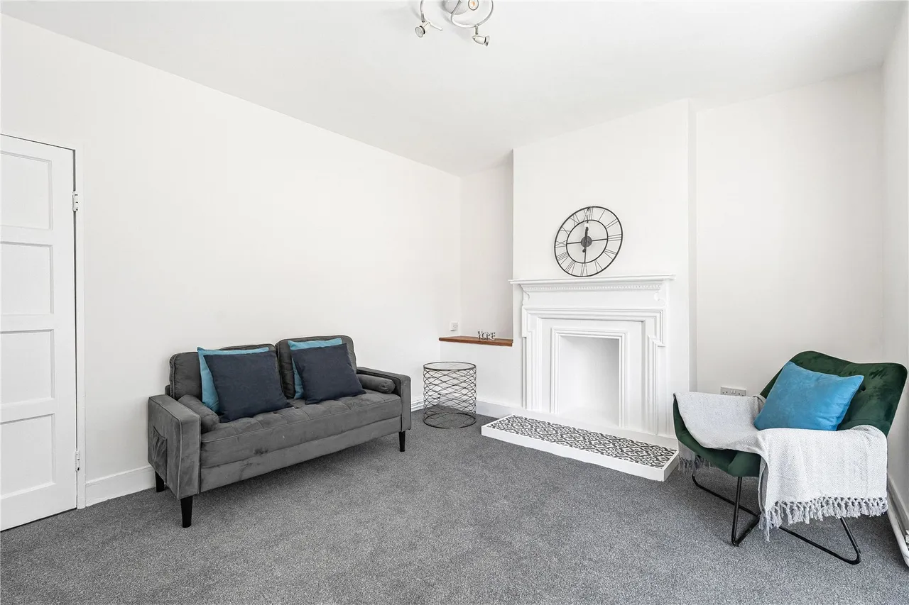 Toland Square, London, SW15, photo 5