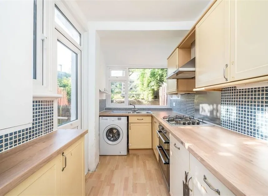 Bramshot Avenue, Charlton, SE7, photo 4