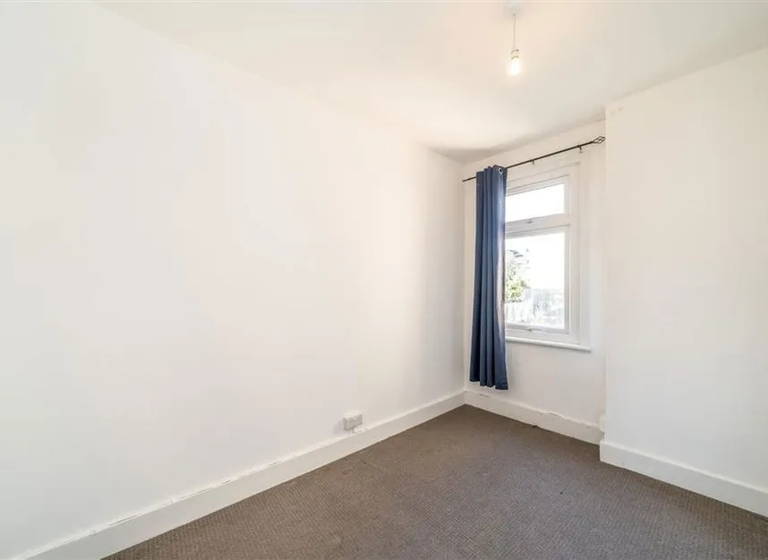 Bramshot Avenue, Charlton, SE7, photo 8