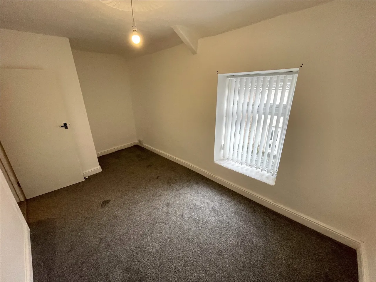 Bryngwyn Road, Llanelli, SA14, photo 12