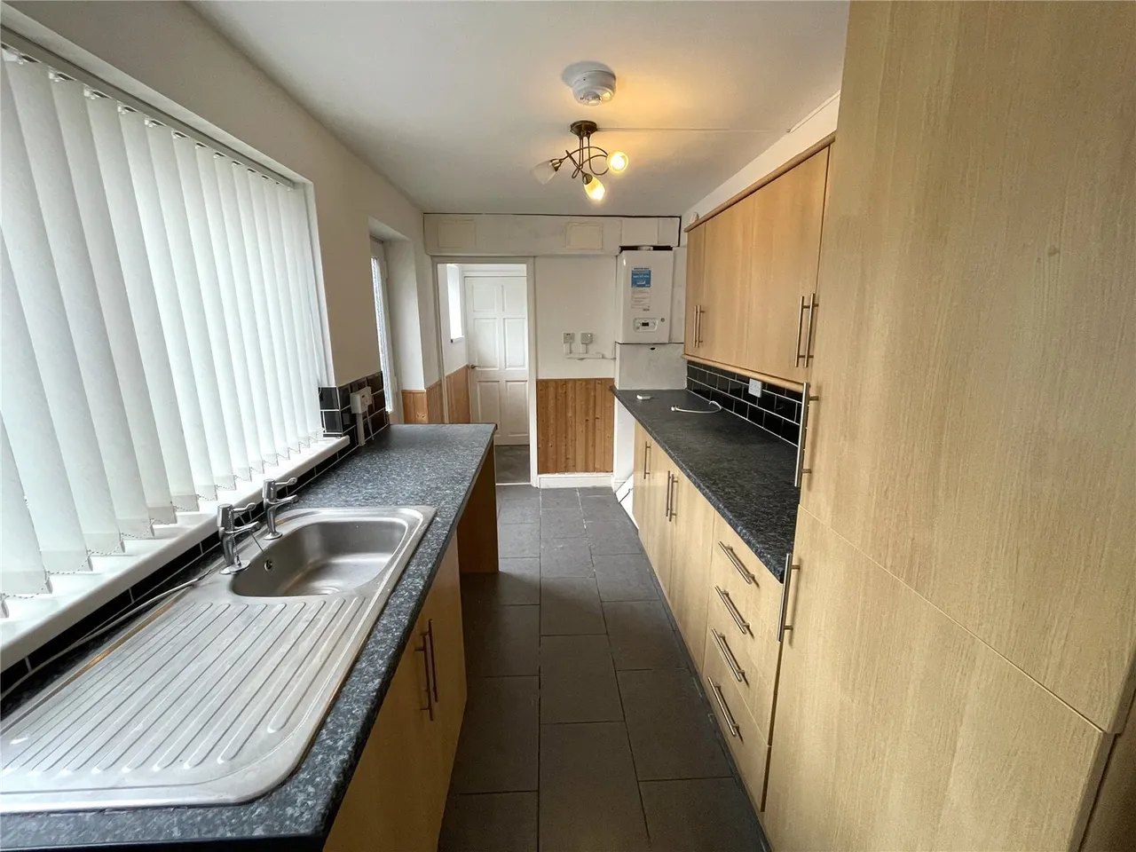 Bryngwyn Road, Llanelli, SA14, photo 9