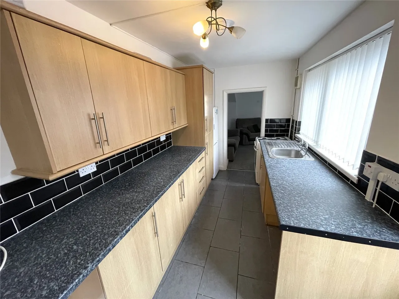 Bryngwyn Road, Llanelli, SA14, photo 2