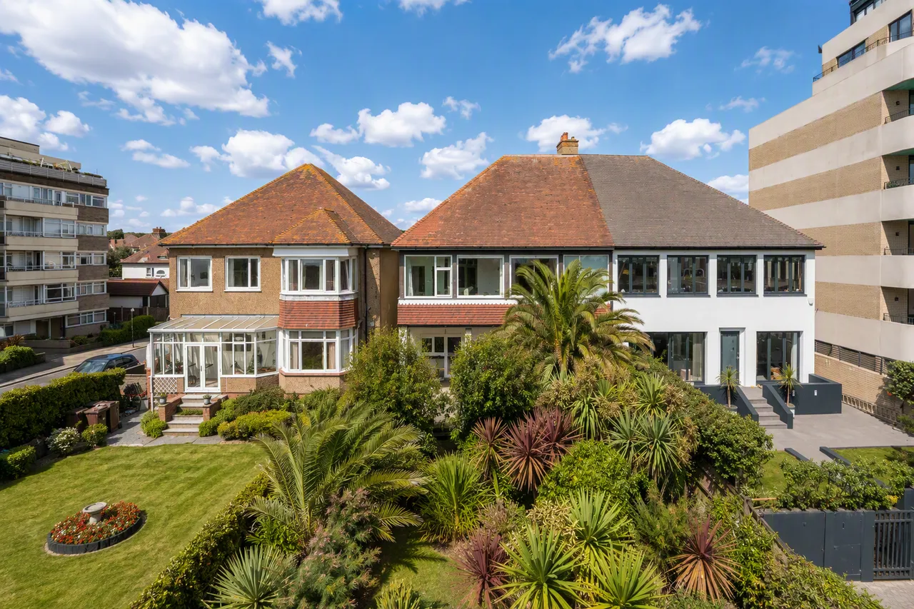 5 bed house for sale — Kingsway, Hove, BN3
