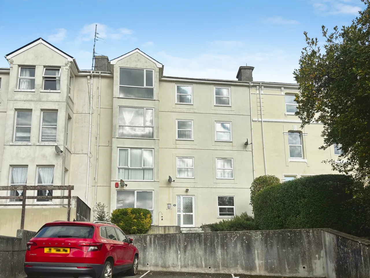 2 bed flat to rent — College Avenue, Plymouth, PL4