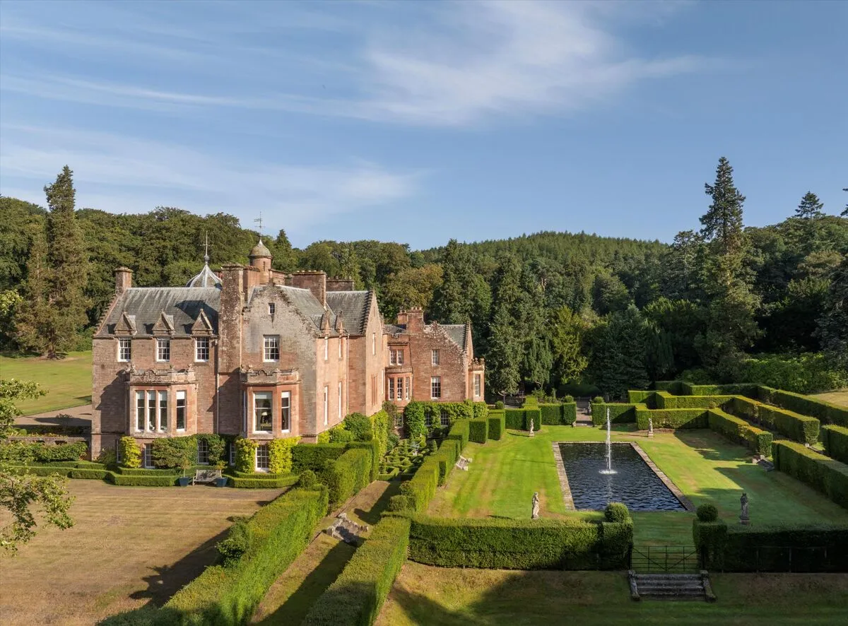 10 bed house for sale, Peebles, EH45