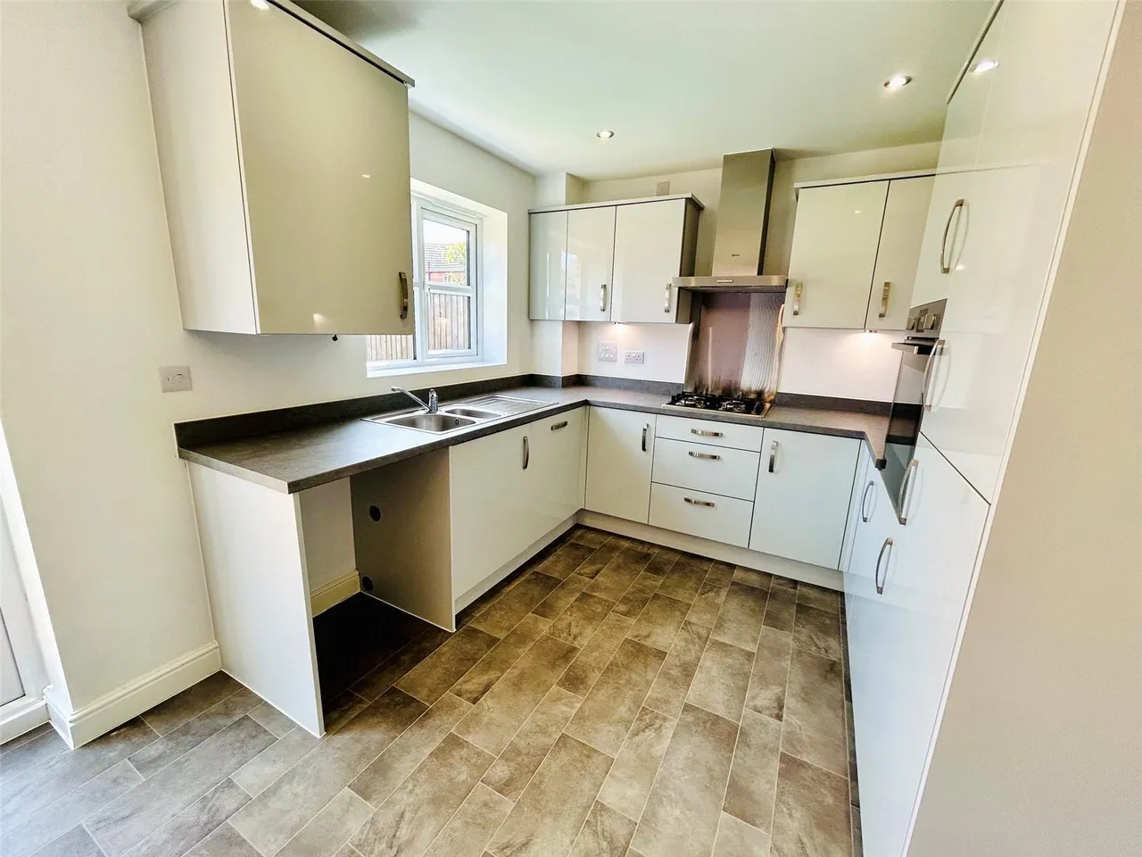 Lyme Road, Penwortham, Preston, Lancashire, PR1, photo 6