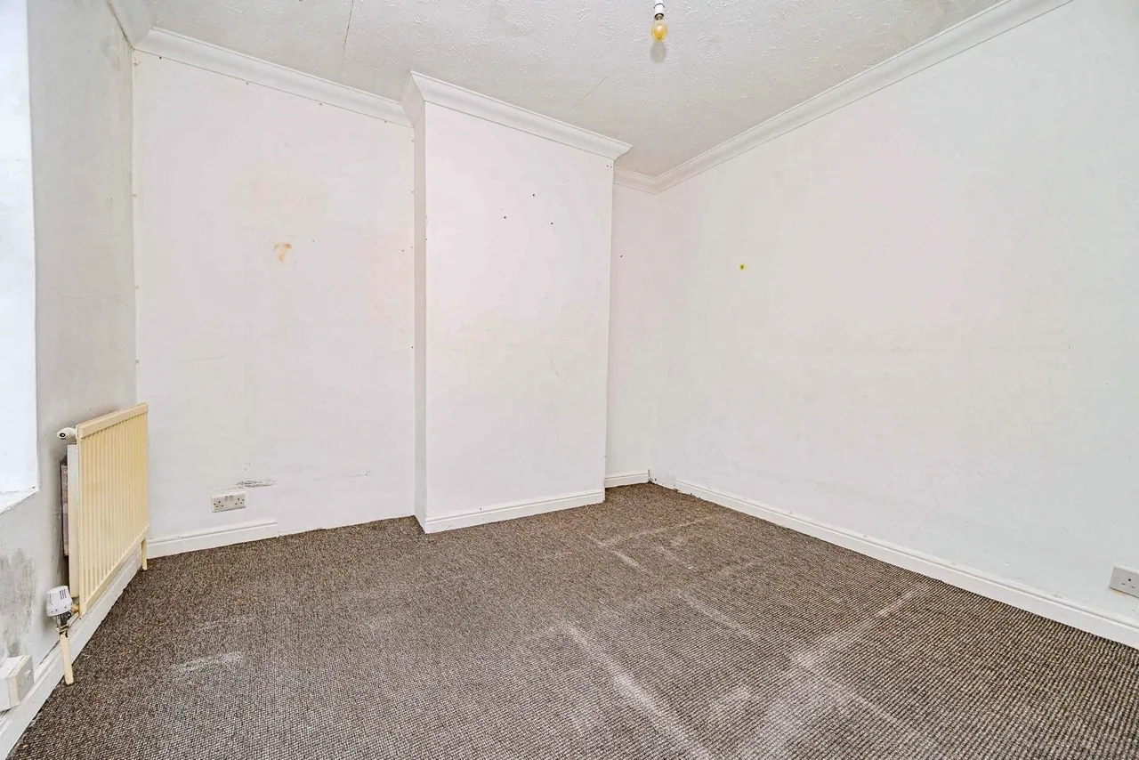Albert Road, Luton, Bedfordshire, LU1, photo 8