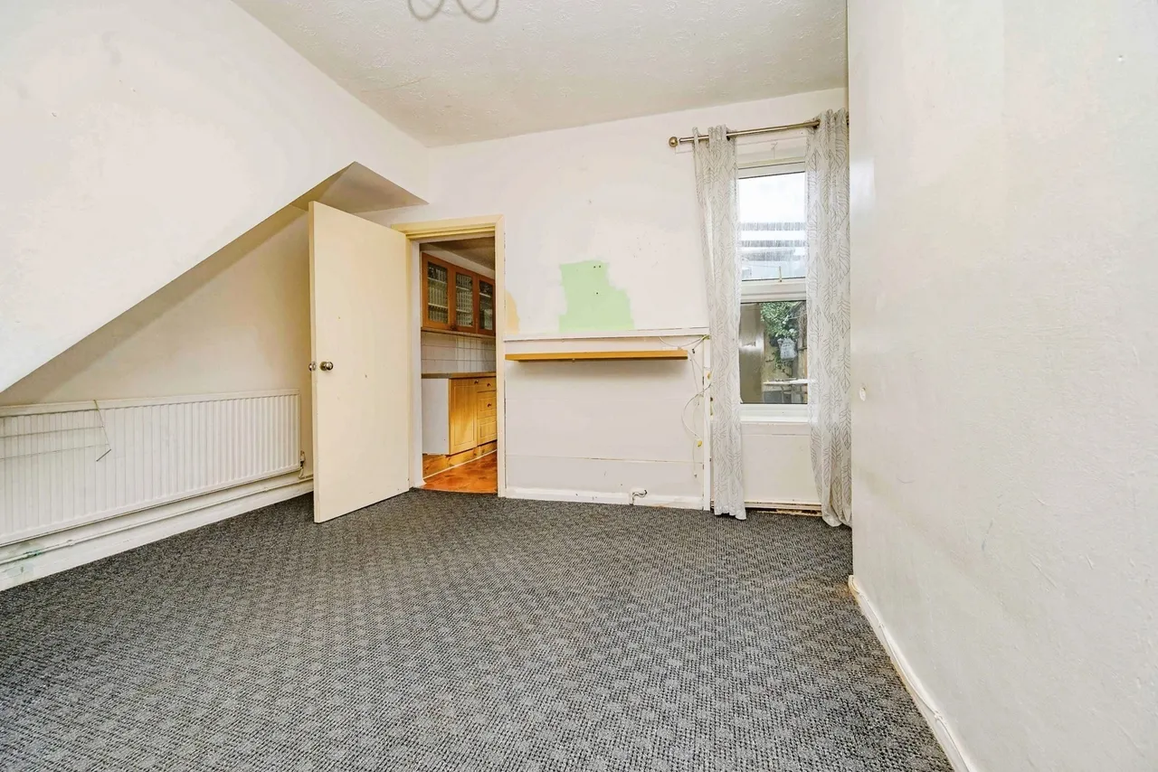Albert Road, Luton, Bedfordshire, LU1, photo 5