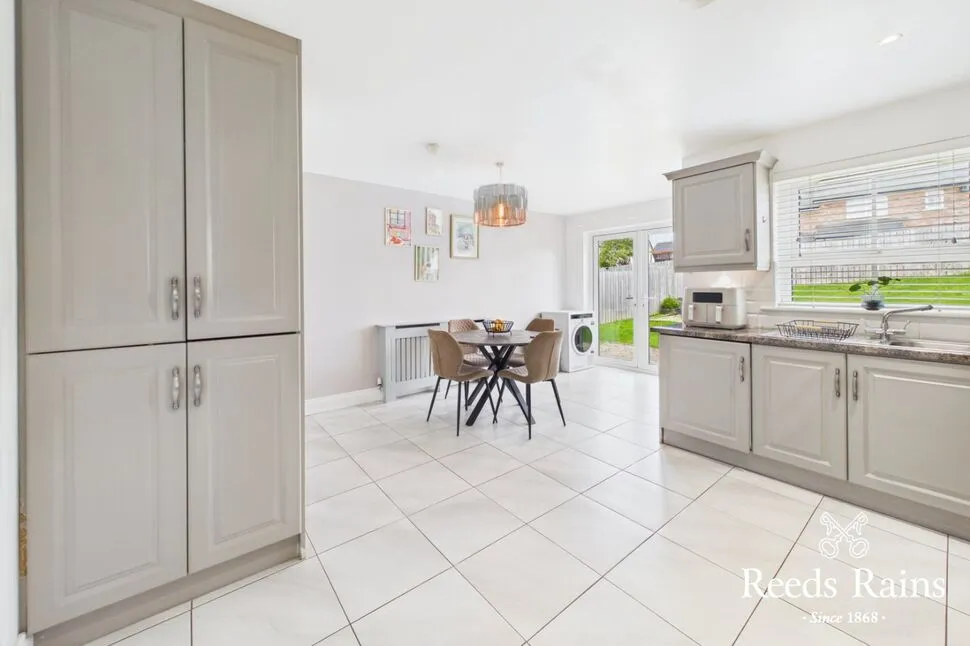 River Hill Crescent, Newtownards, BT23, photo 4