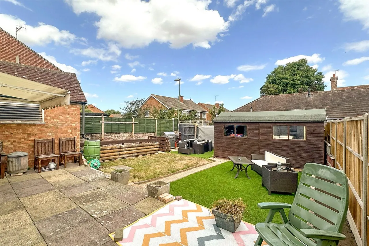 Knightscroft Close, Rustington, BN16, photo 2