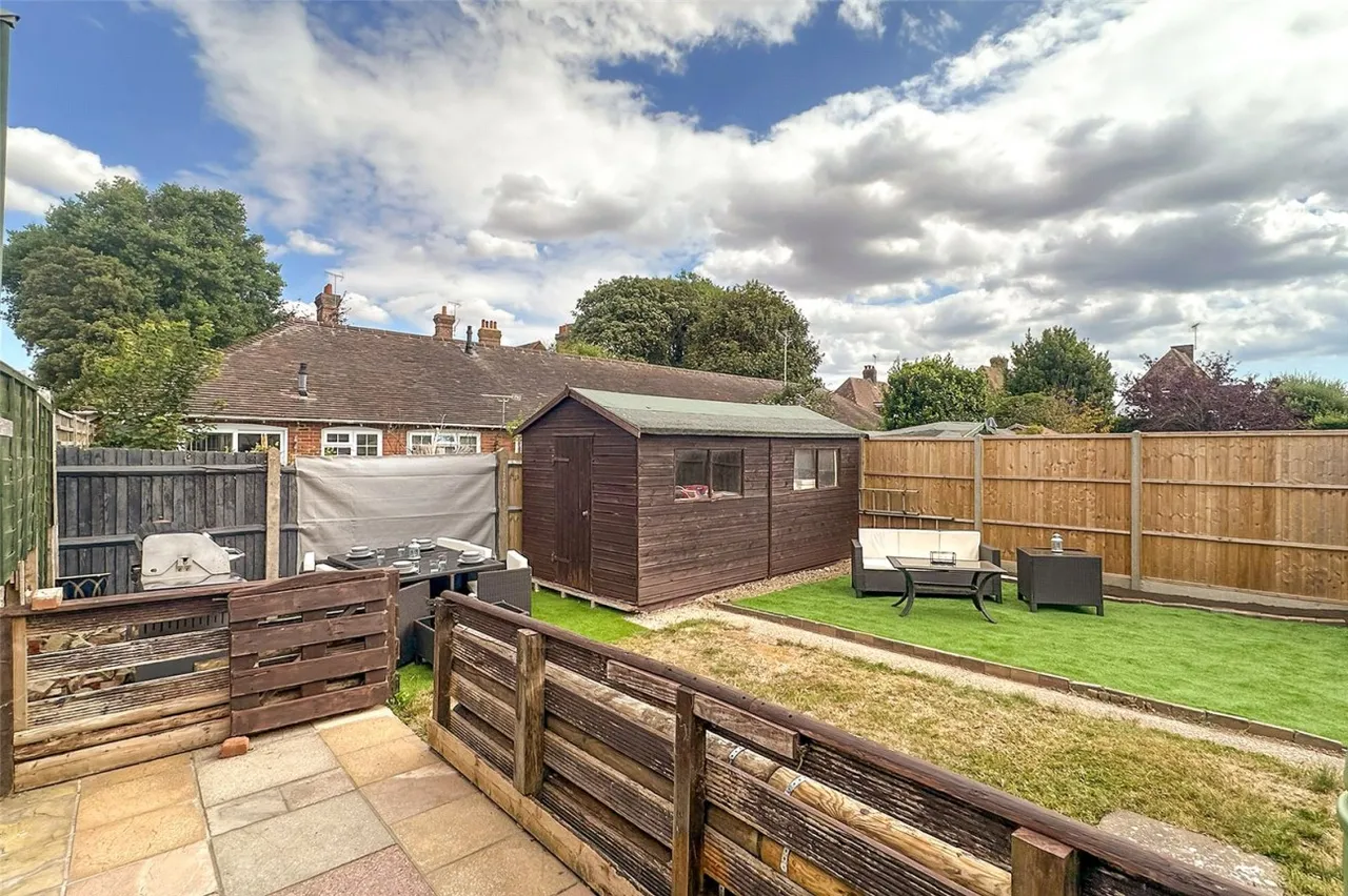 Knightscroft Close, Rustington, BN16, photo 14