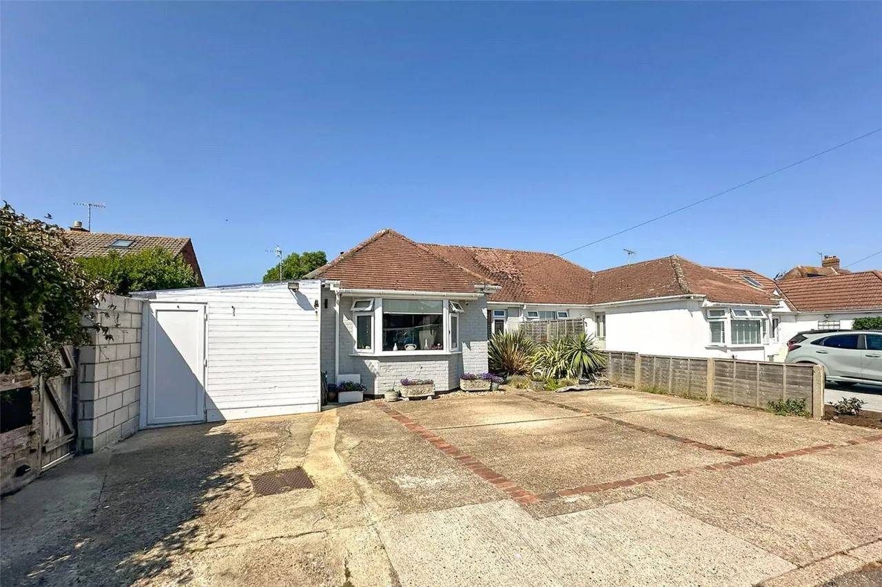 Knightscroft Close, Rustington, BN16, photo 29