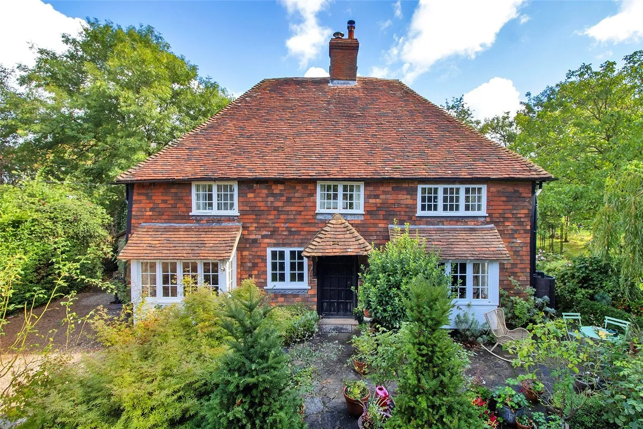 4 bed land for sale, Cranbrook Road, Benenden, TN17