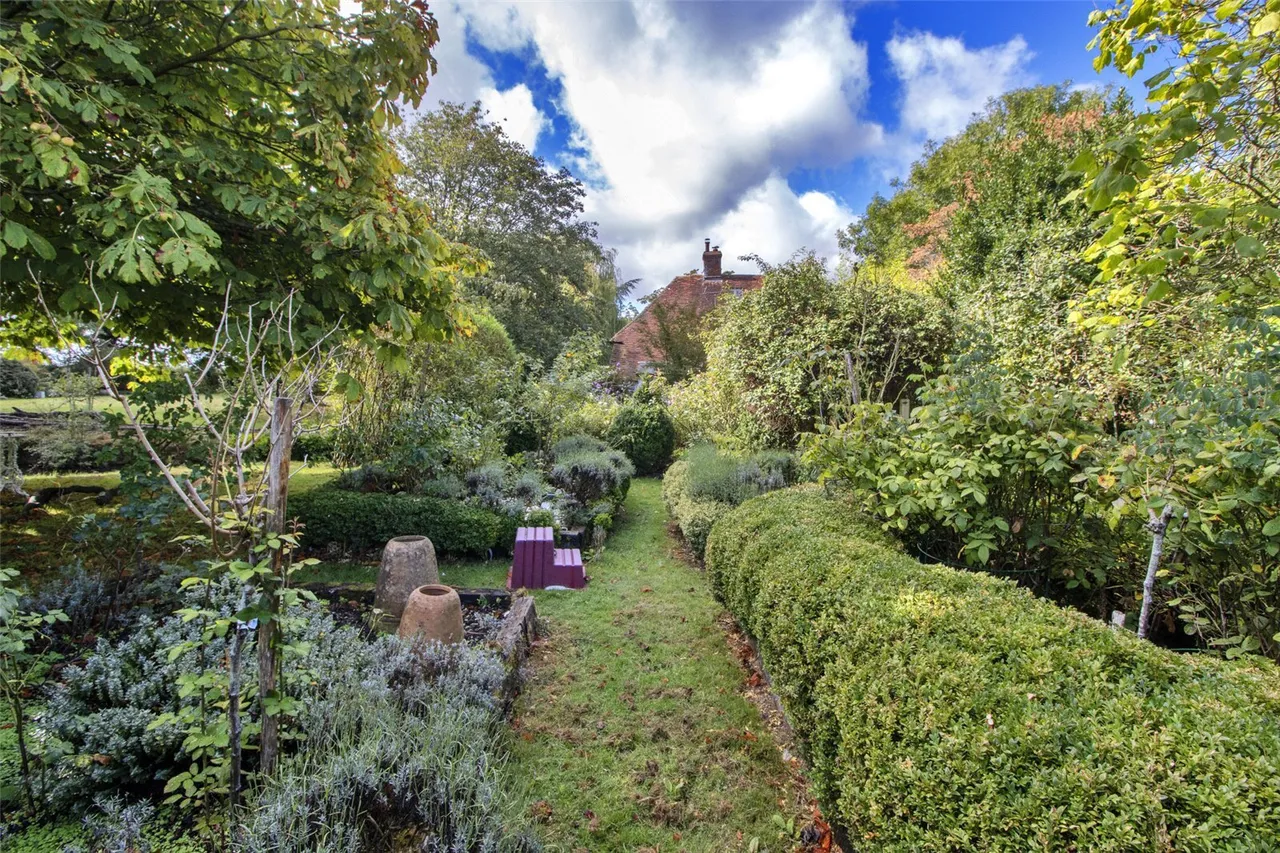 Cranbrook Road, Benenden, TN17, photo 17