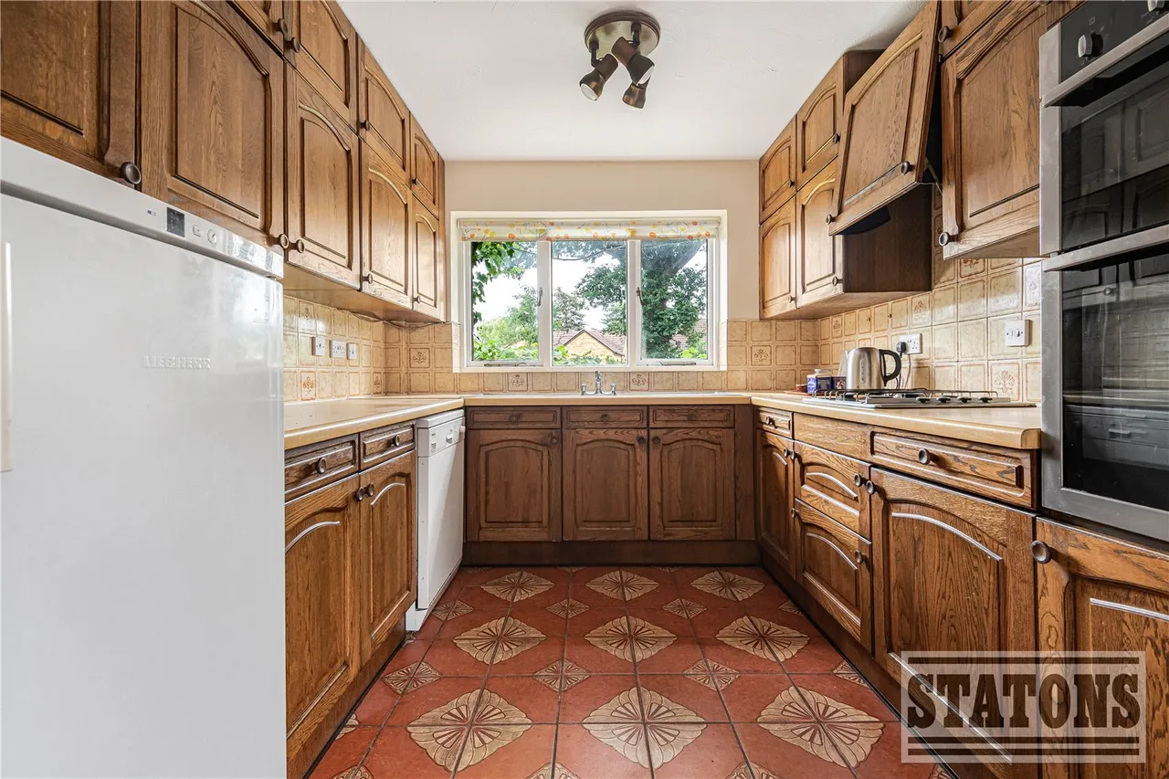 Nash Close, Elstree, Hertfordshire, WD6 3LE, photo 8