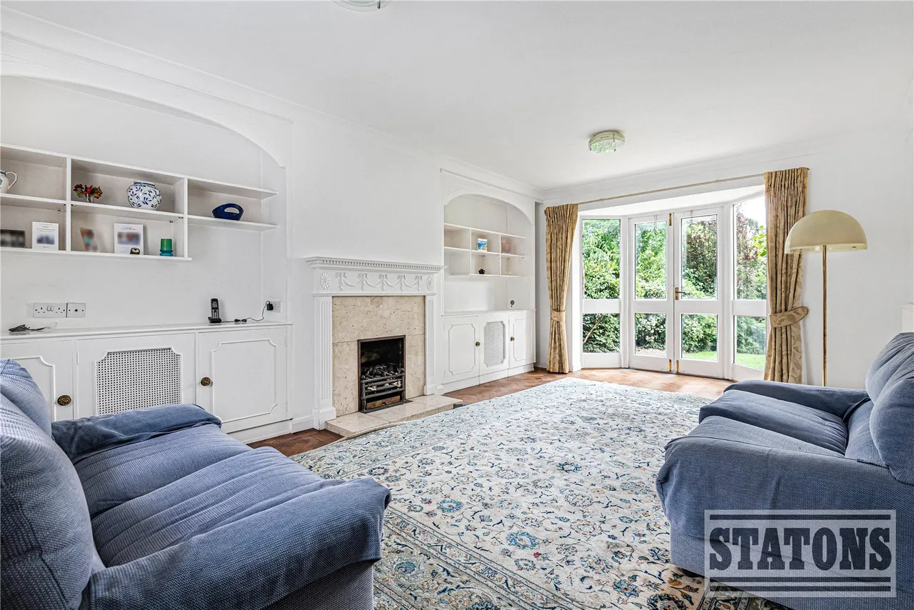 Nash Close, Elstree, Hertfordshire, WD6 3LE, photo 3