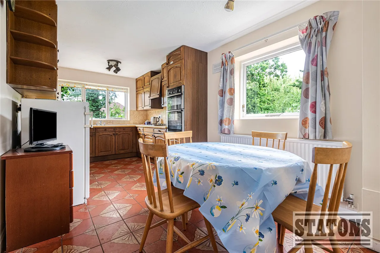Nash Close, Elstree, Hertfordshire, WD6 3LE, photo 7